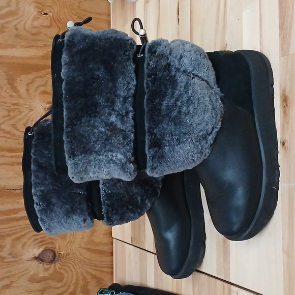 Ugg Reykir Waterproof Furry Black Boots Size 6 - Picture 3 of 10